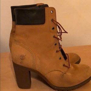 Women’s block heeled timberland boot size 9.5